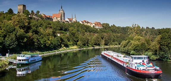 MS experimenta bei der Fahrt auf dem Neckar